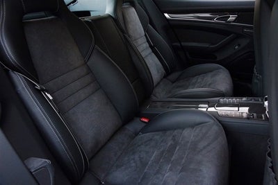 2015 Porsche Panamera GTS