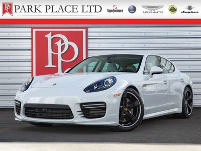 2016 Porsche Panamera GTS