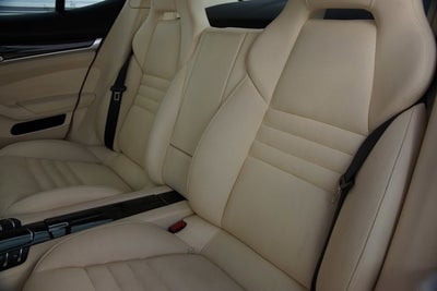 2016 Porsche Panamera GTS
