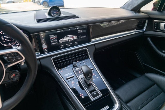 2020 Porsche Panamera GTS