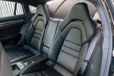 2020 Porsche Panamera GTS