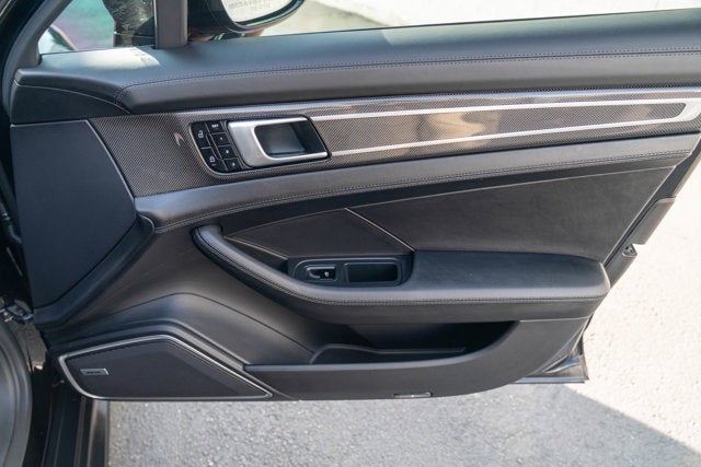 2020 Porsche Panamera GTS