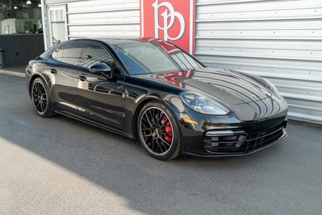 2020 Porsche Panamera GTS