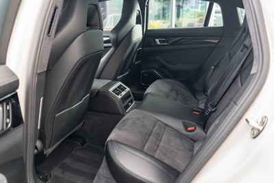 2020 Porsche Panamera GTS