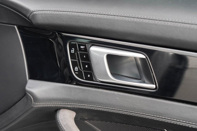 2020 Porsche Panamera GTS