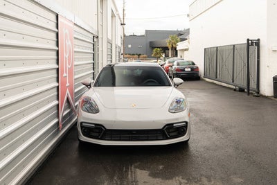 2020 Porsche Panamera GTS