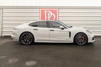 2020 Porsche Panamera GTS