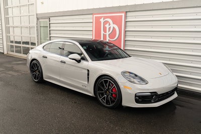 2020 Porsche Panamera GTS