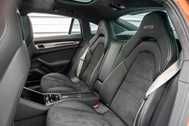 2020 Porsche Panamera GTS