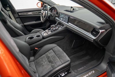 2020 Porsche Panamera GTS