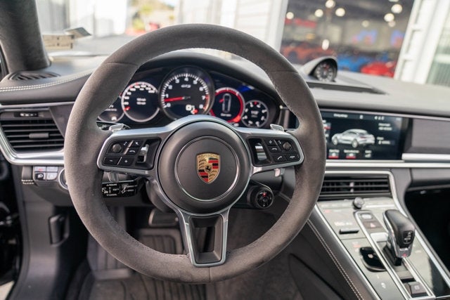 2020 Porsche Panamera GTS