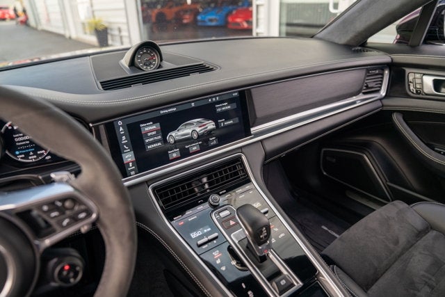 2020 Porsche Panamera GTS