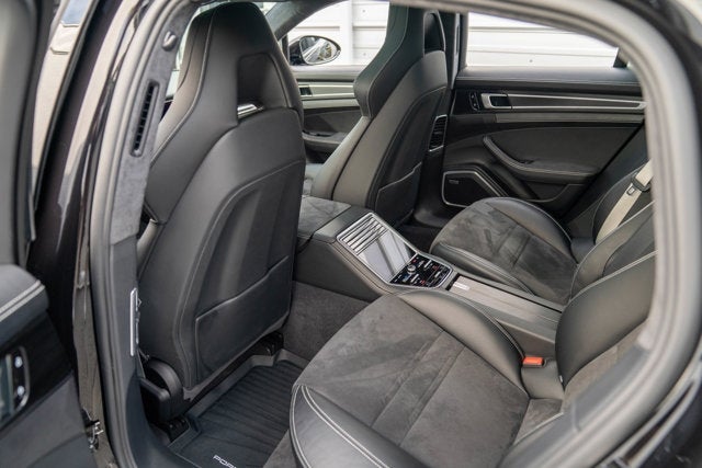 2020 Porsche Panamera GTS