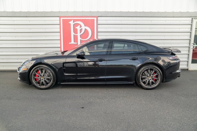 2020 Porsche Panamera GTS