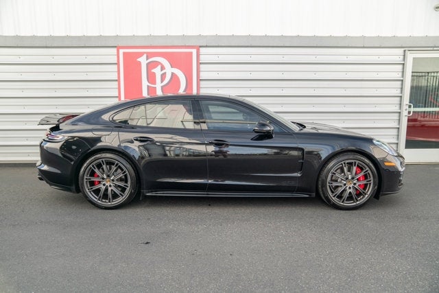 2020 Porsche Panamera GTS