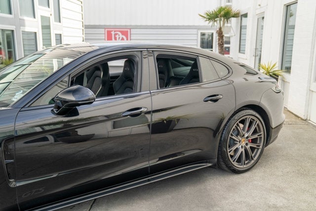 2020 Porsche Panamera GTS