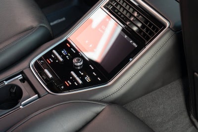 2018 Porsche Panamera Turbo S E-Hybrid