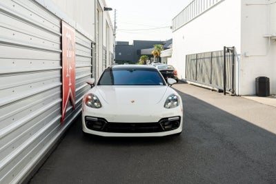 2018 Porsche Panamera Turbo S E-Hybrid