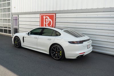 2018 Porsche Panamera Turbo S E-Hybrid