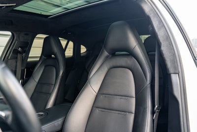 2018 Porsche Panamera Turbo S E-Hybrid