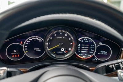 2023 Porsche Panamera Turbo S E-Hybrid