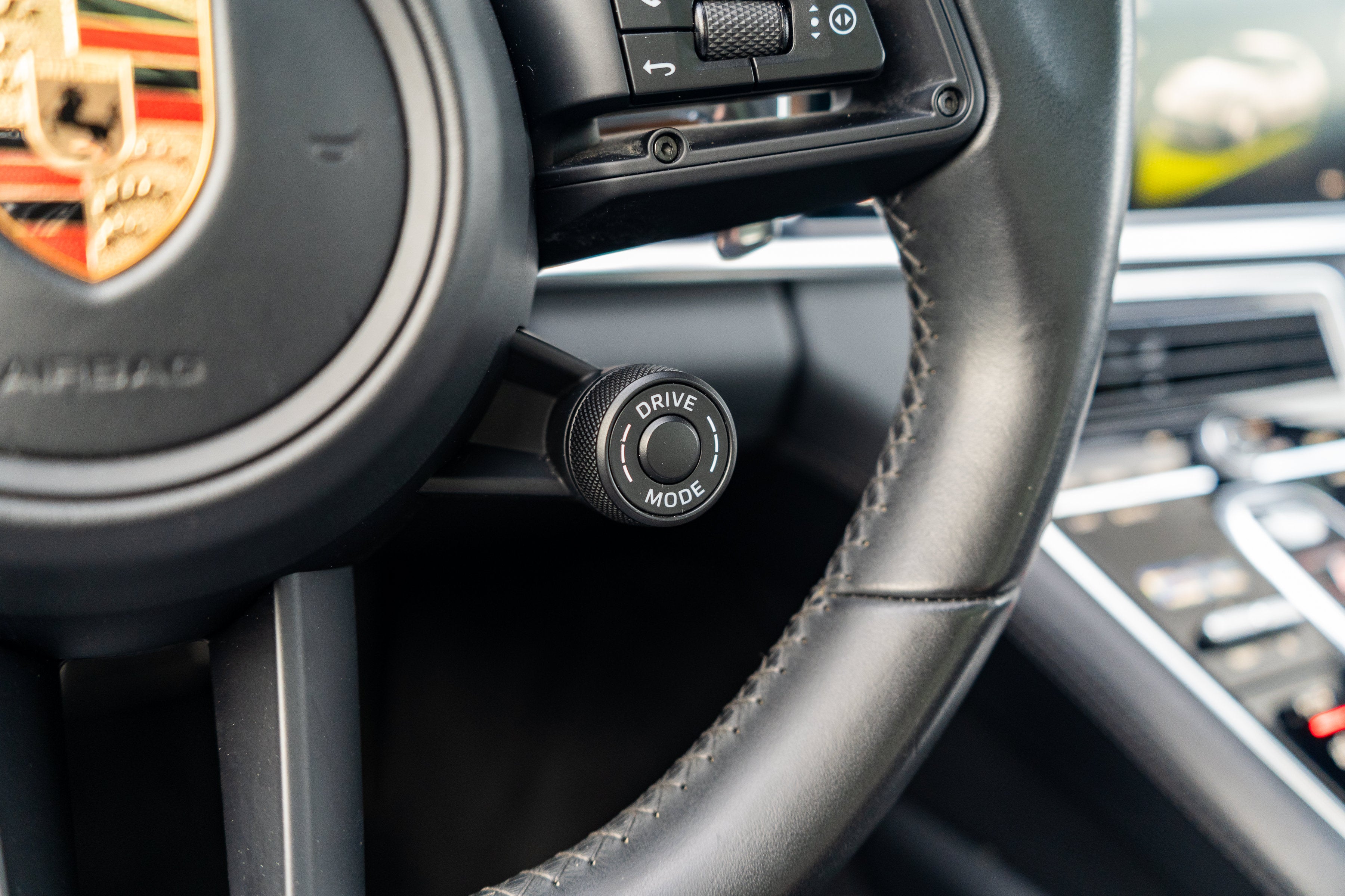 2023 Porsche Panamera Turbo S E-Hybrid