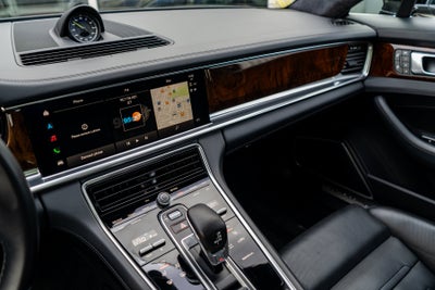 2023 Porsche Panamera Turbo S E-Hybrid
