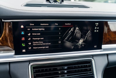 2023 Porsche Panamera Turbo S E-Hybrid