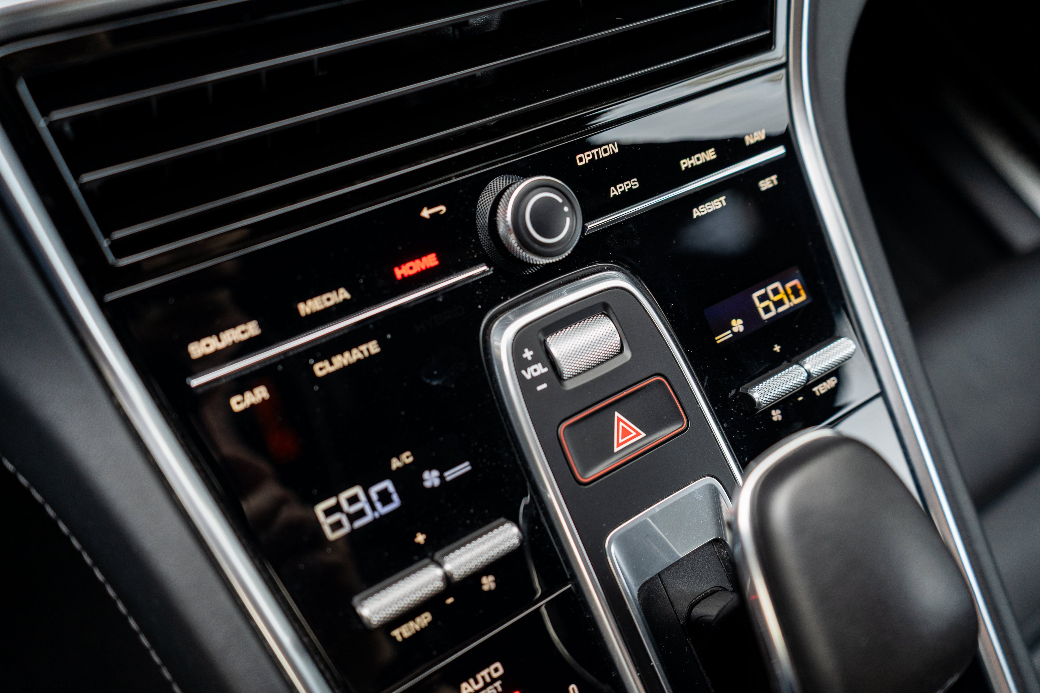 2023 Porsche Panamera Turbo S E-Hybrid