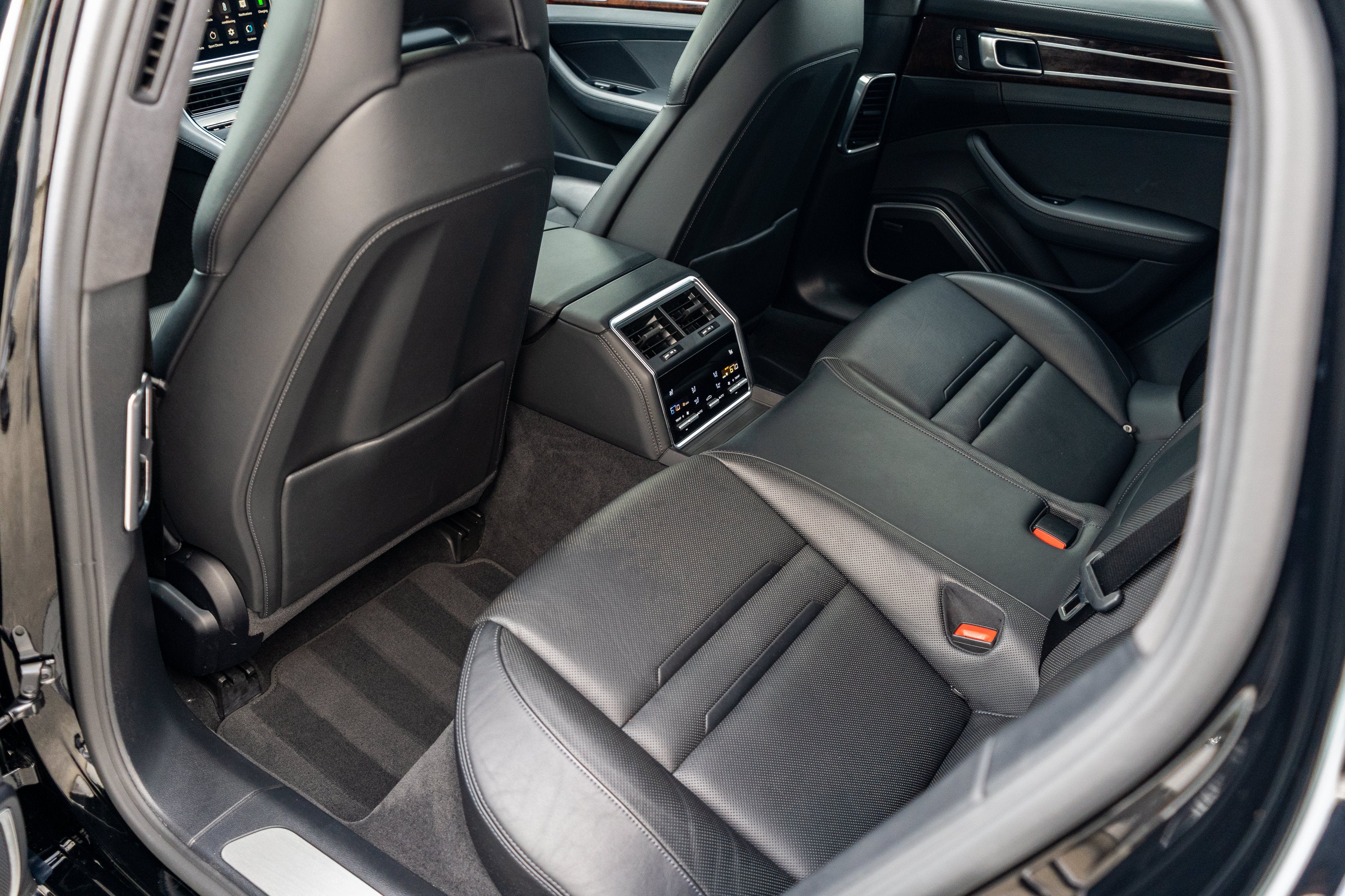 2023 Porsche Panamera Turbo S E-Hybrid