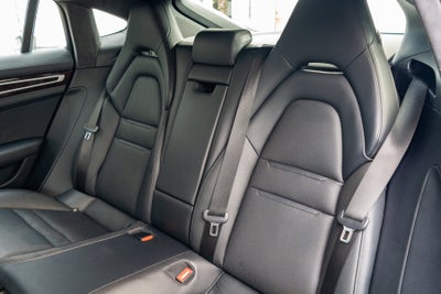 2023 Porsche Panamera Turbo S E-Hybrid