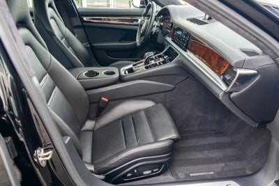 2023 Porsche Panamera Turbo S E-Hybrid
