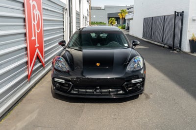 2023 Porsche Panamera Turbo S E-Hybrid