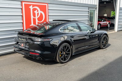2023 Porsche Panamera Turbo S E-Hybrid