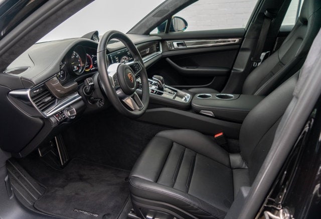 2018 Porsche Panamera Turbo S E-Hybrid