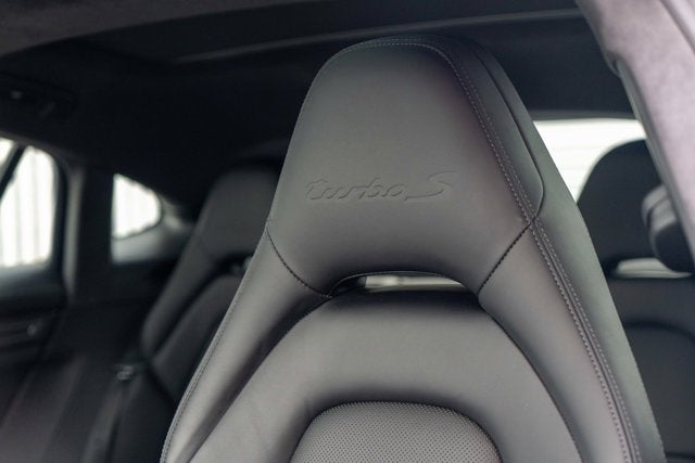 2018 Porsche Panamera Turbo S E-Hybrid