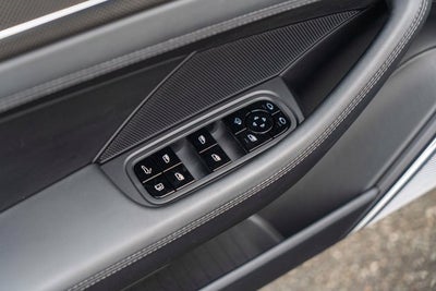 2018 Porsche Panamera Turbo S E-Hybrid