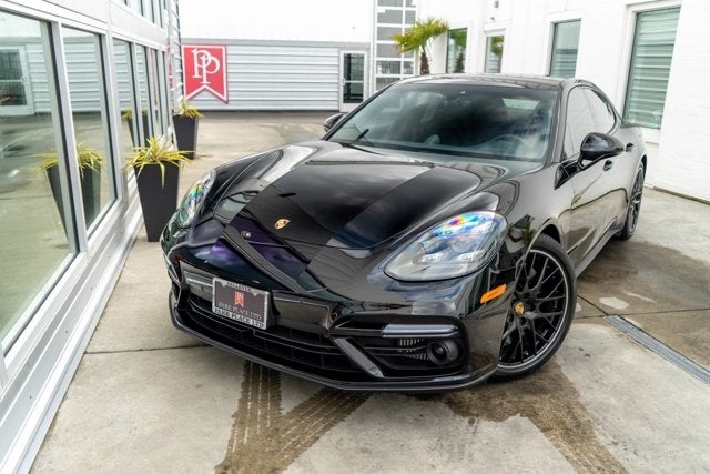 2018 Porsche Panamera Turbo S E-Hybrid