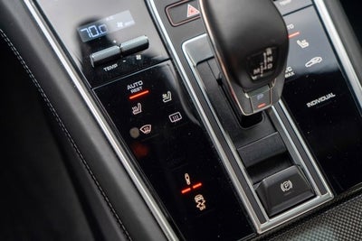 2018 Porsche Panamera Turbo S E-Hybrid