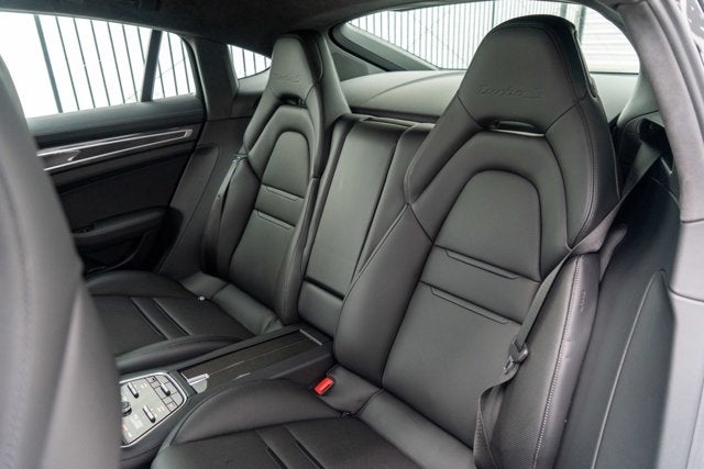 2018 Porsche Panamera Turbo S E-Hybrid