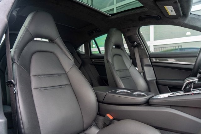 2018 Porsche Panamera Turbo S E-Hybrid