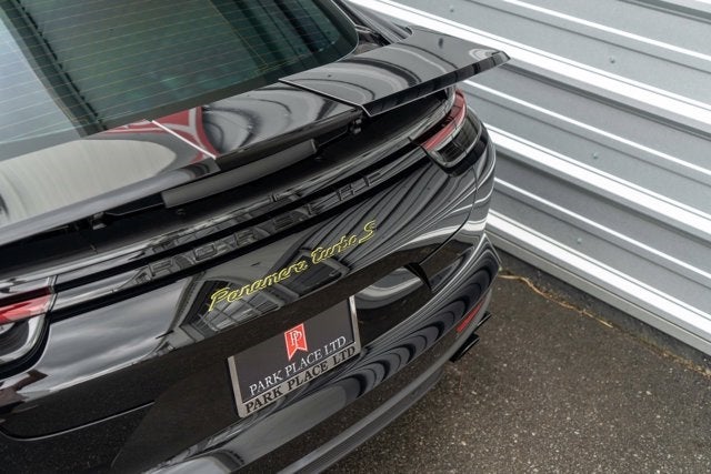 2018 Porsche Panamera Turbo S E-Hybrid