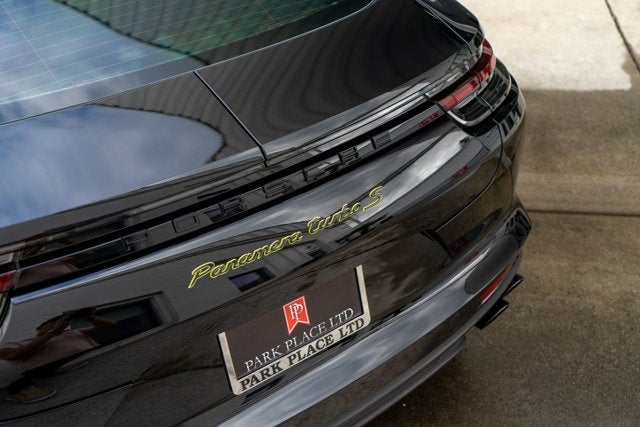 2018 Porsche Panamera Turbo S E-Hybrid