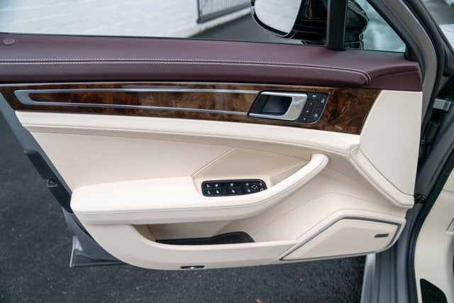 2022 Porsche Panamera Platinum Edition