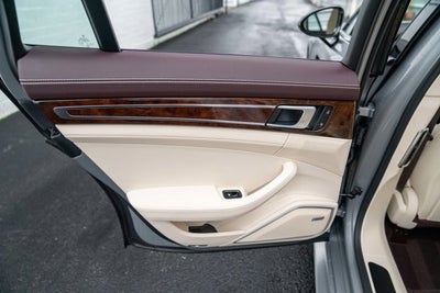 2022 Porsche Panamera Platinum Edition