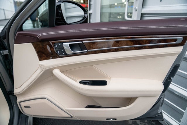 2022 Porsche Panamera Platinum Edition