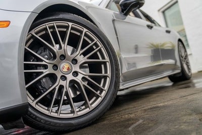 2022 Porsche Panamera Platinum Edition