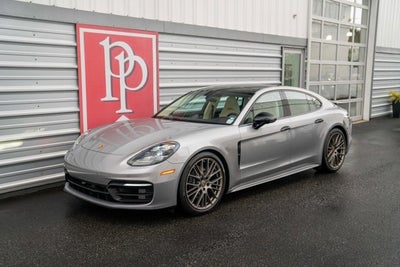 2022 Porsche Panamera Platinum Edition