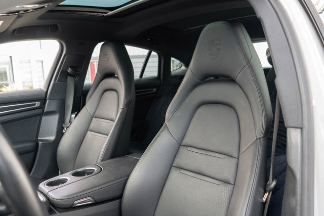 2023 Porsche Panamera Platinum Edition