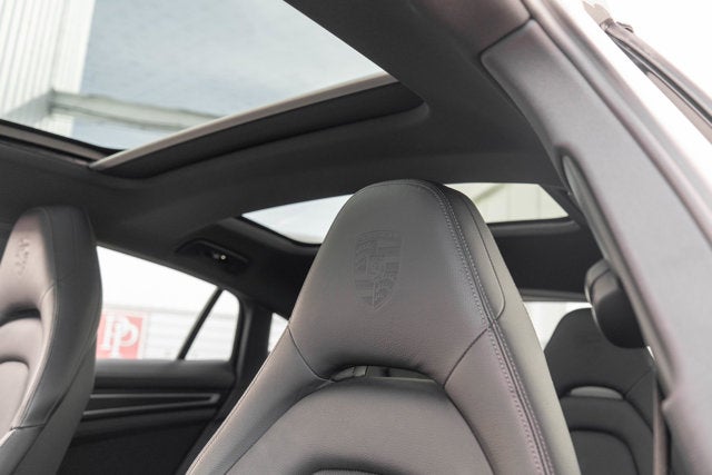 2023 Porsche Panamera Platinum Edition